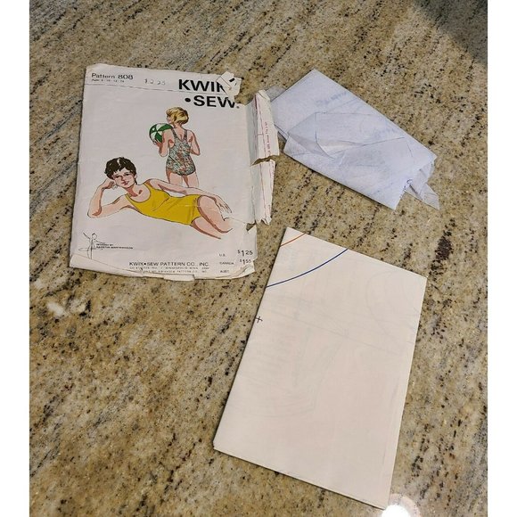 Kwik Sew Pattern 808 Girl's One Piece Racing Swimsuit Size  8 10 12 14 - Picture 4 of 5